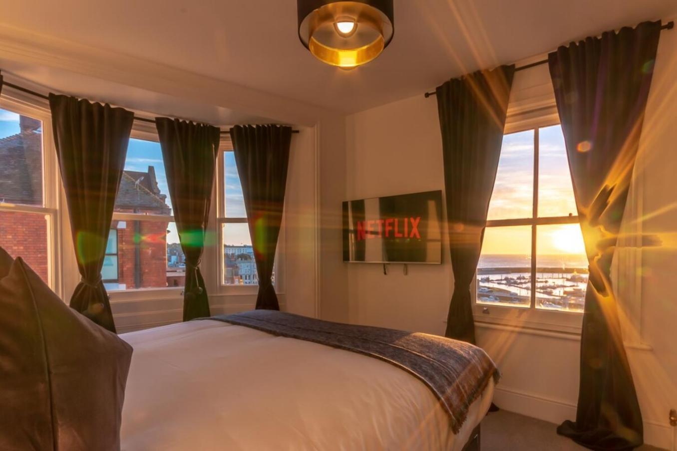 Appartamento Luxury Ramsgate Harbour View By Adliv Esterno foto