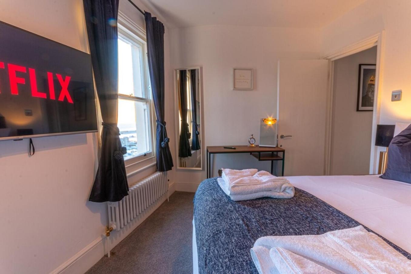 Appartamento Luxury Ramsgate Harbour View By Adliv Esterno foto
